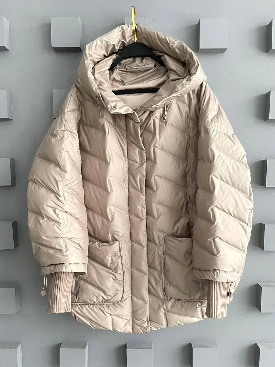 женская демисезонная куртка,куртка демисезонная с капюшоном оверсайз,куртка демисезонная оверсайз,женская куртка,куртка