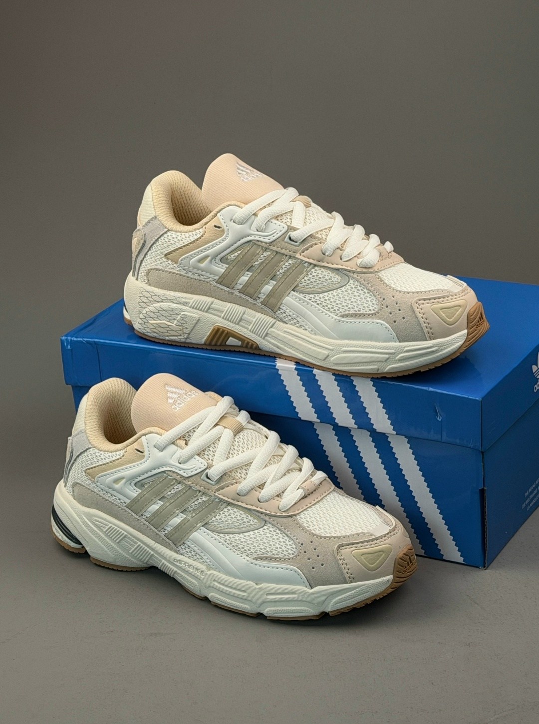 кроссовки adidas,кроссовки adidas response cl,кроссовки adidas response,бежевые кроссовки adidas originals response cl,кроссовки adidas originals response