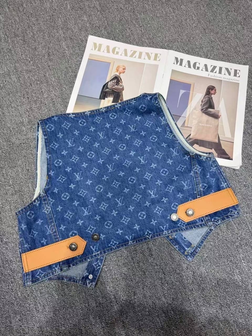 джинсовый жилет,женский джинсовый жилет,джинсовая жилетка,джинсовая жилетка женская,джинсовая безрукавка