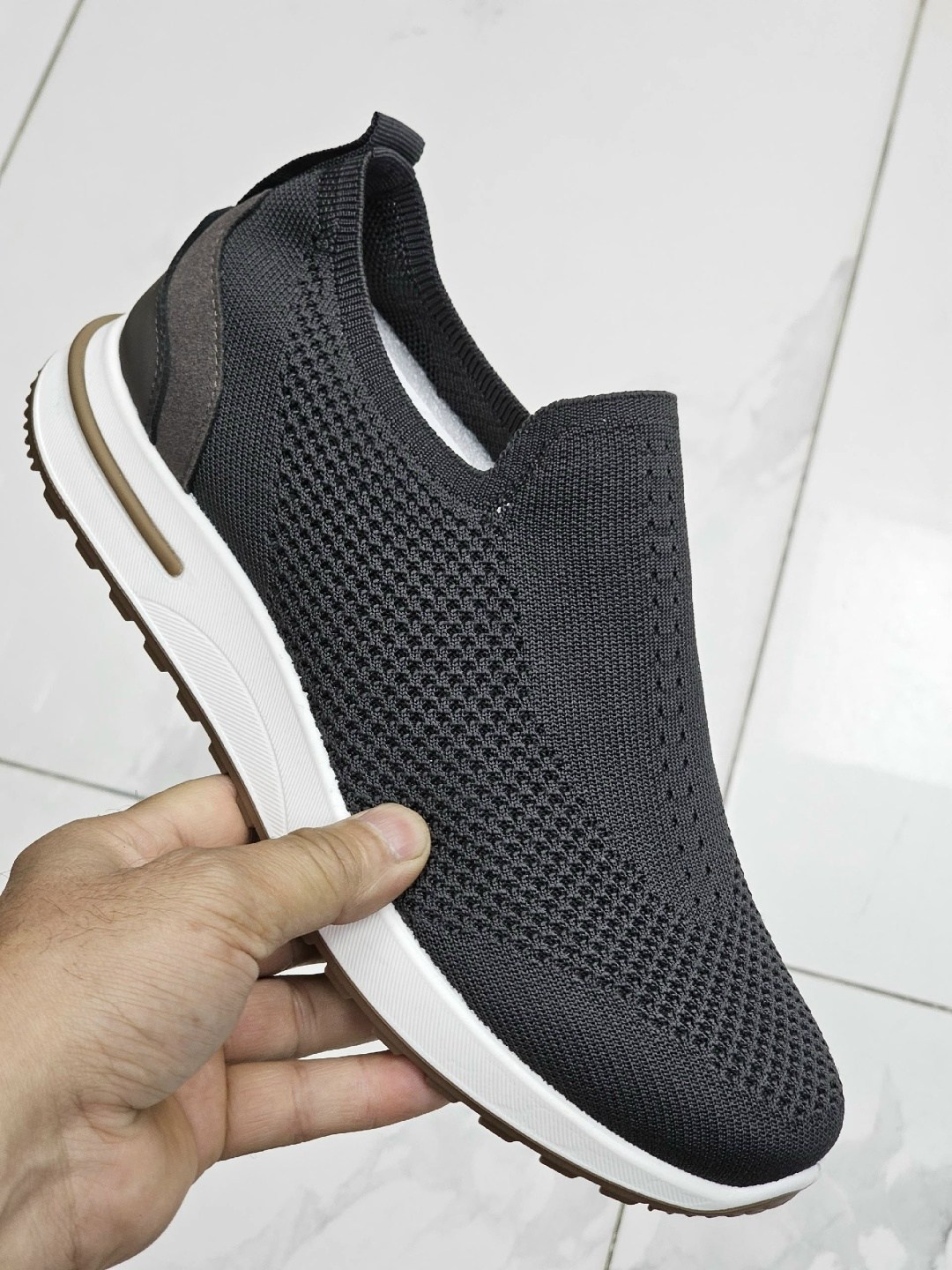 ,кроссовка мужской,мужские кроссовки,кроссовки армани,спортивная