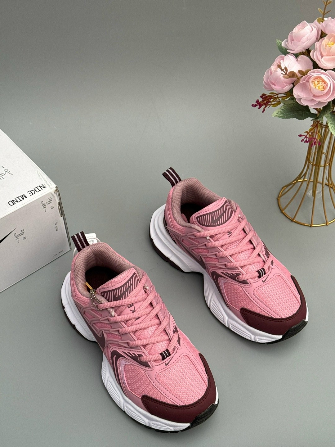 женские кроссовки,кроссовки,кроссовки nike,женские кроссовки nike,спортивная