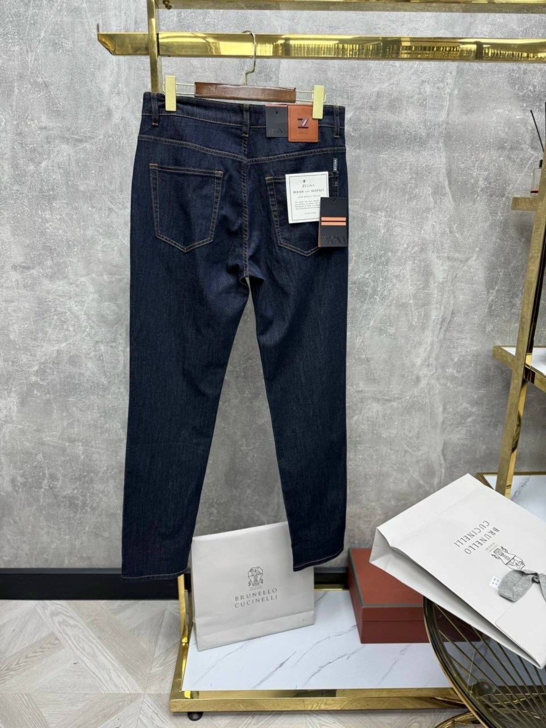 мужские джинсы,джинсы,джинсы zegna,джинсы темные,джинсы crown