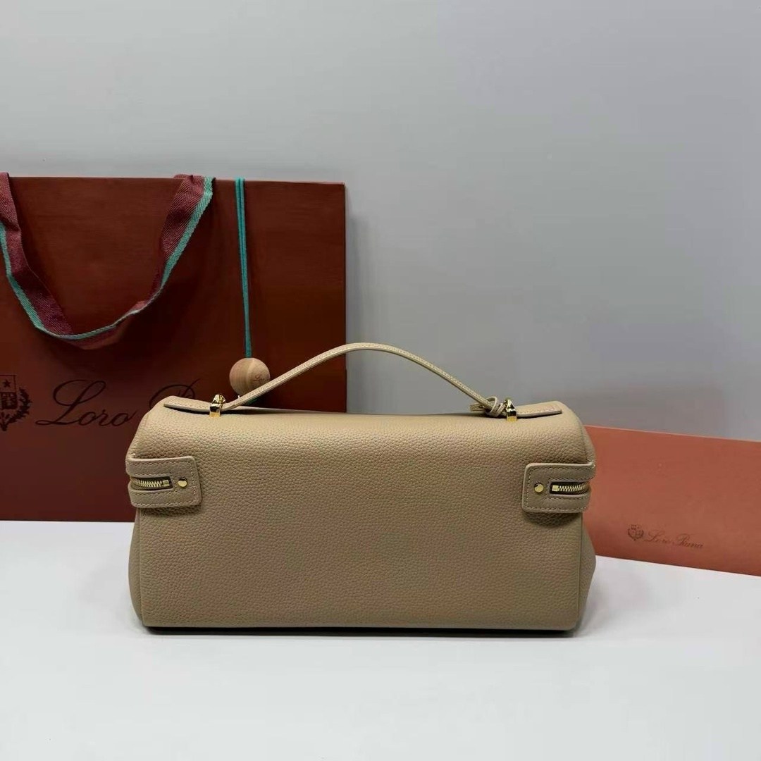 сумка loro piana,loro piana сумка ридикюль цвет a0011,кожаная бежевая сумочка loro piana extra pocket l19,женская сумка,сумка