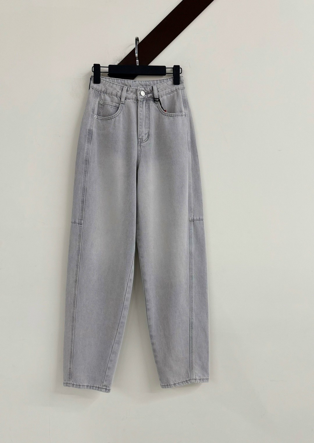 джинсы женские,джинсы mom мом слоучи серые бананы,джинсы бананы женские серые,джинсы повседневные,джинсы бананы серый