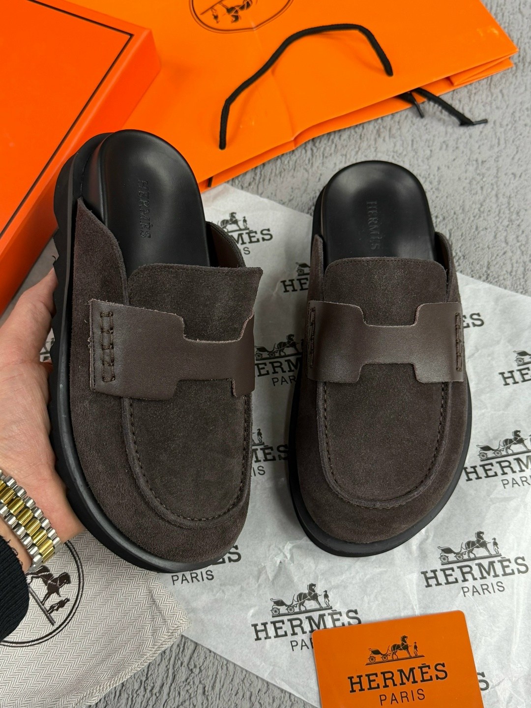 ,hermes шлепанцы,мужские шлепанцы,сандалии hermes,мюли hermes