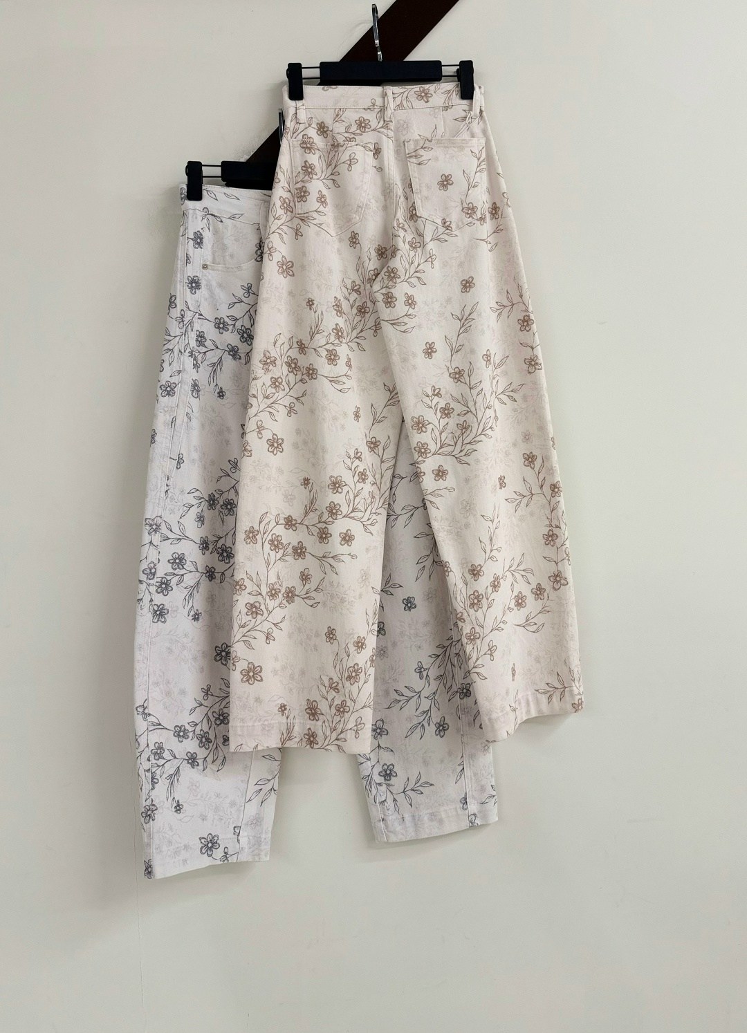 брюки для девочек,брюки с принтом,широкие брюки,белые брюки,брюки с широкими штанинами