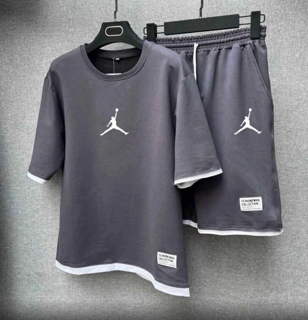 спортивный костюм мужской летний с шортами,костюм шорты футболка найк,костюм спортивный с футболкой и шортами летний,летний спортивный костюм футболка с шортами nike,комплект спортивного костюма