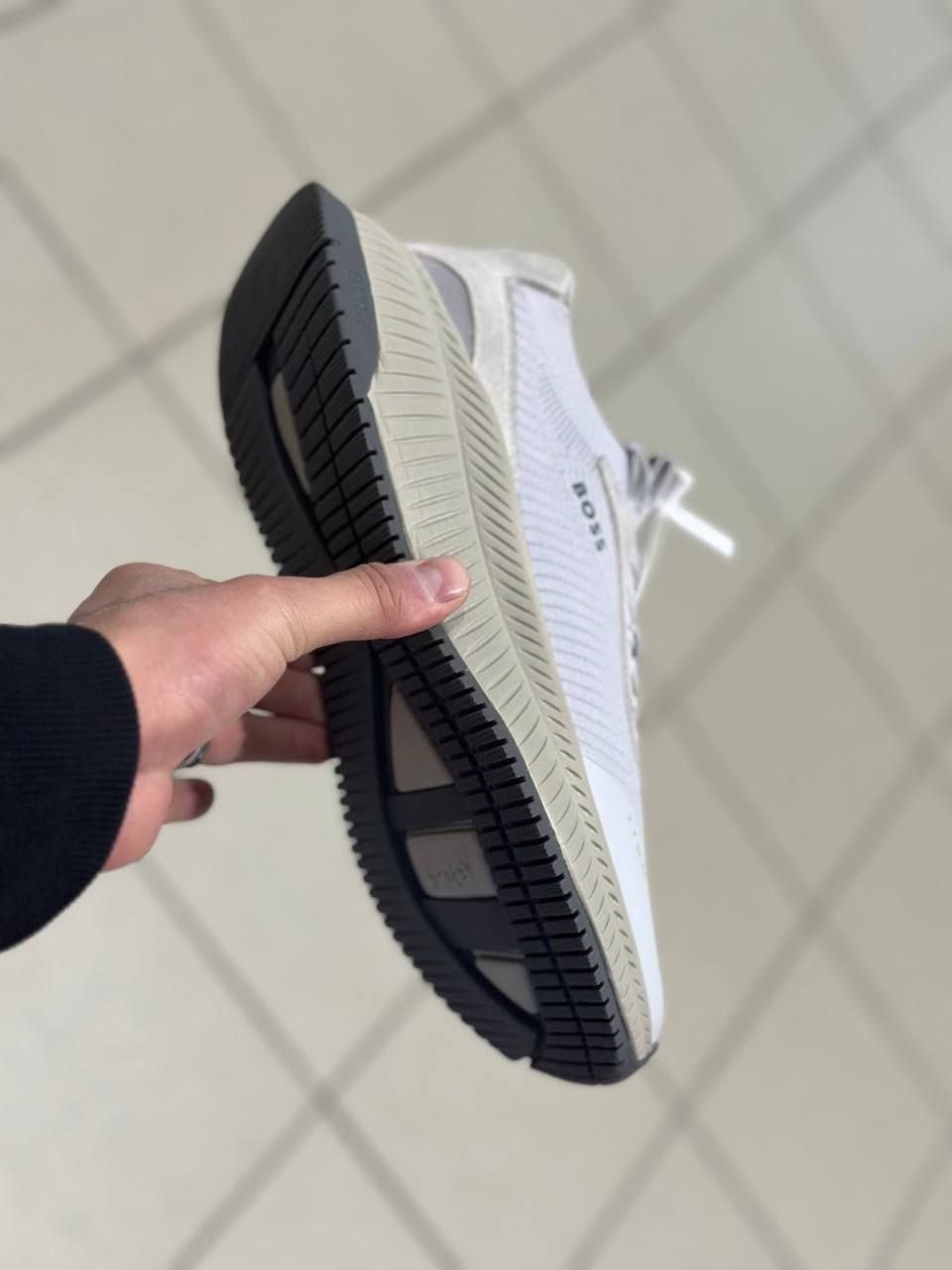 ,кроссовки boss,кроссовки adidas yeezy boost 350,мужские кроссовки,мужские кроссовки boss
