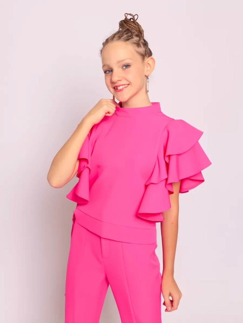 костюм брючный нарядный с воланами для подростка lemada brand,праздничный брючный костюм для девочек,брючный костюм нарядный,костюм с брюками,брючный костюм для девочки