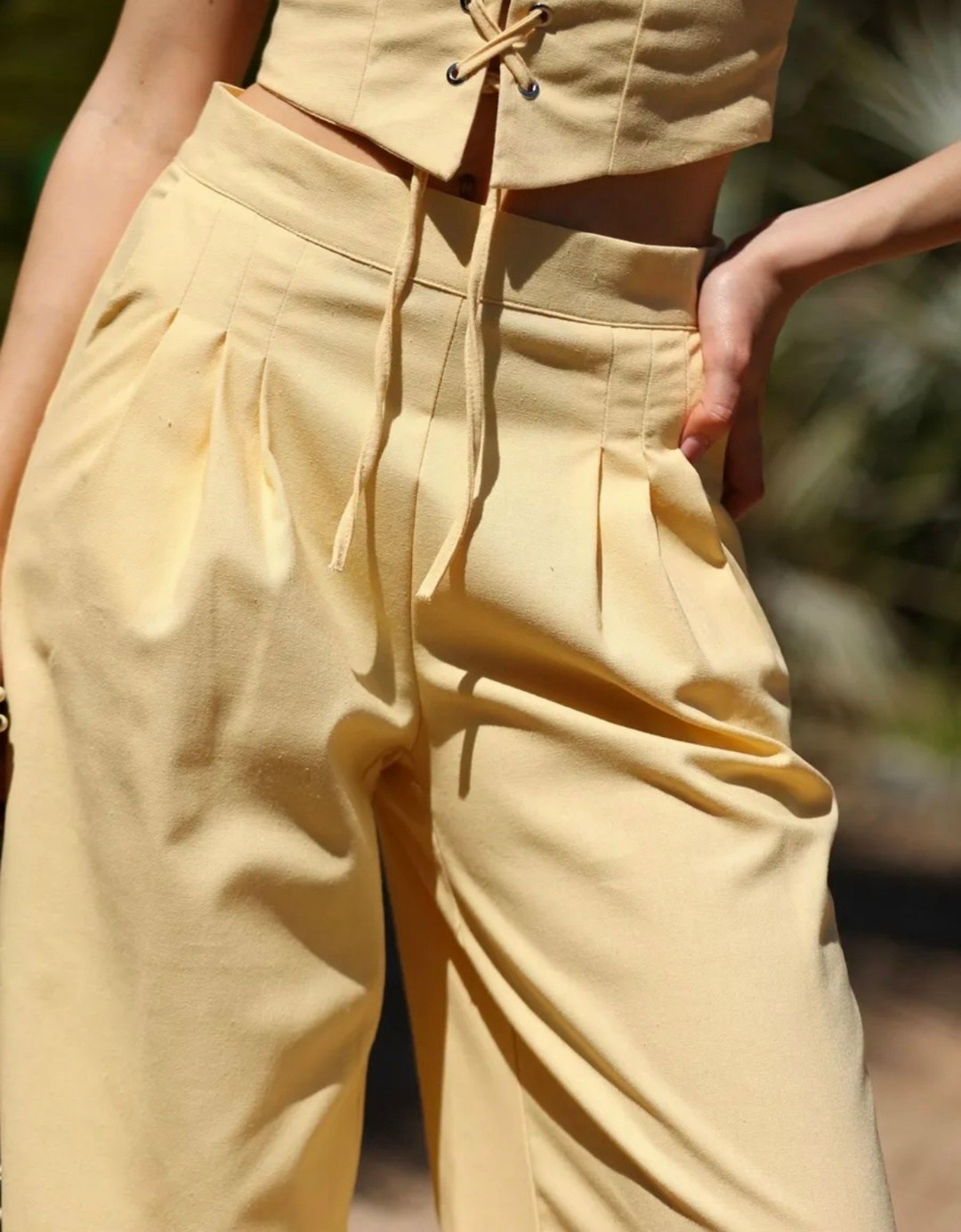 топ с завязками,женские топы,бежевый топ,стильные наряды