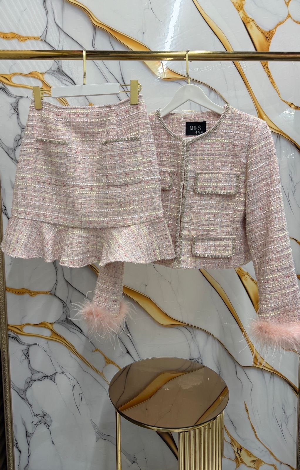 твидовый костюм женский,твидовые костюмы,твидовый костюм с юбкой,шанель твидовый костюм,твидовый костюм розовый