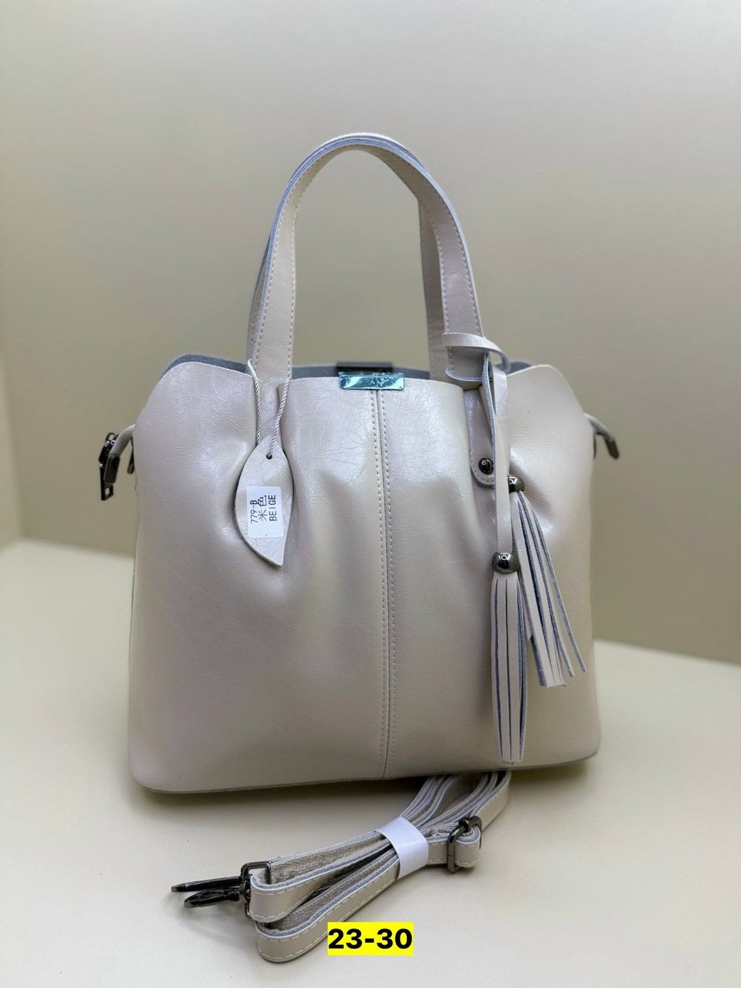 женская кожаная сумка,сумки женская,белая сумка женская,белая сумка,сумка женская классическая