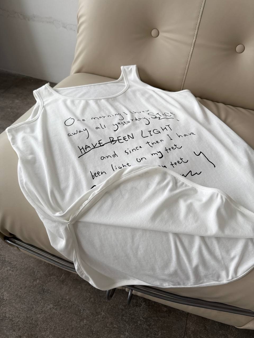 стильные джинсы,женская кофта,женская футболка,