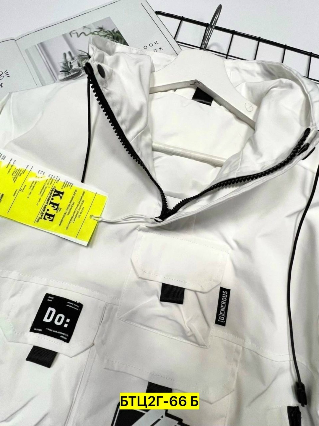 повседневная куртка,ветровка,легкая куртка,белая куртка,куртка