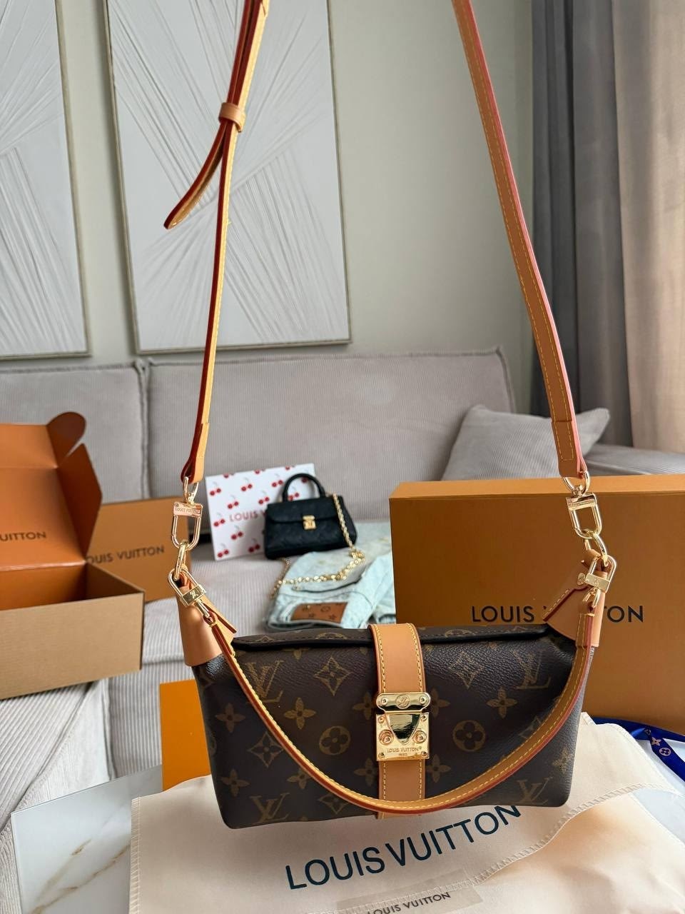 lv louis vuitton женская модная классическая сумка через плечо,louis vuitton сумка на плечо,сумка louis vuitton,louis vuitton женская сумка,louis vuitton сумка на плечо кросс-боди