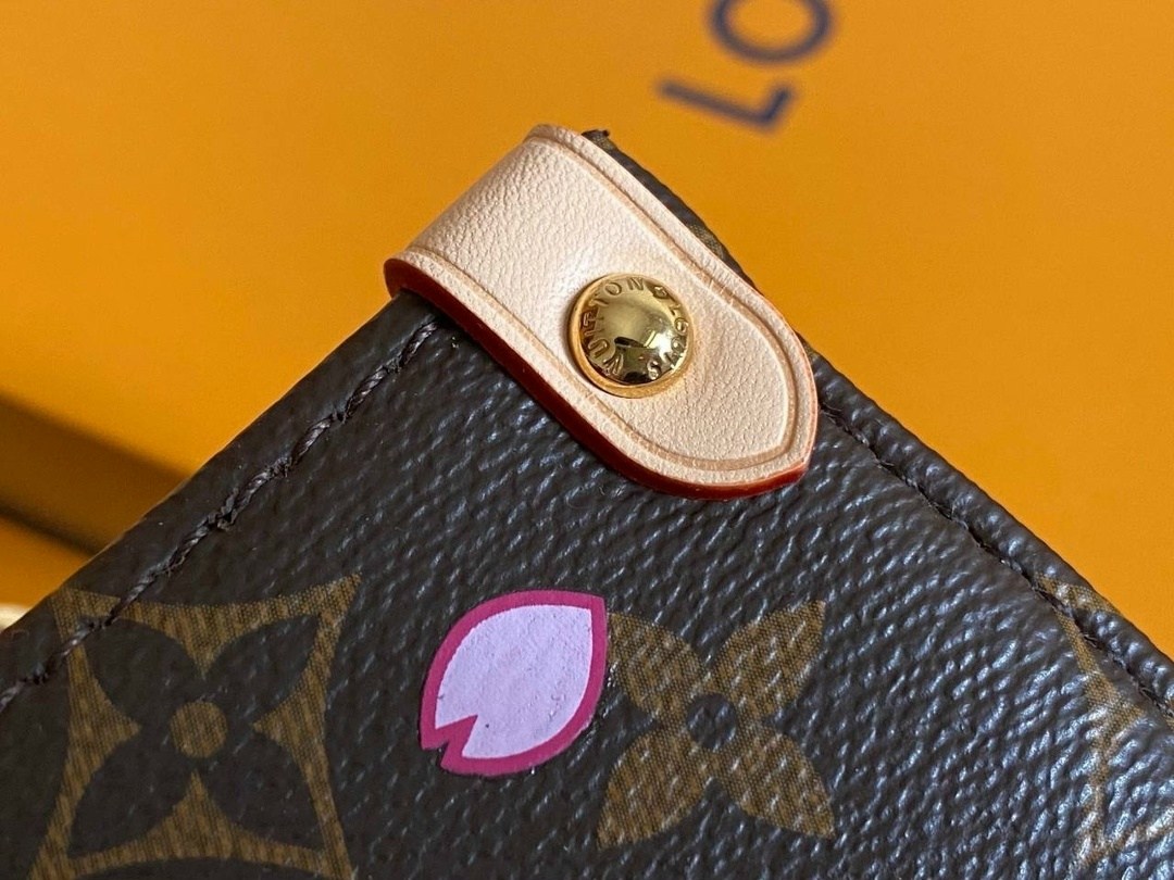 cумка louis vuitton,louis vuitton женская сумка,louis vuitton сумка на плечо,сумка луи виттон с сакурой,сумки луи виттон