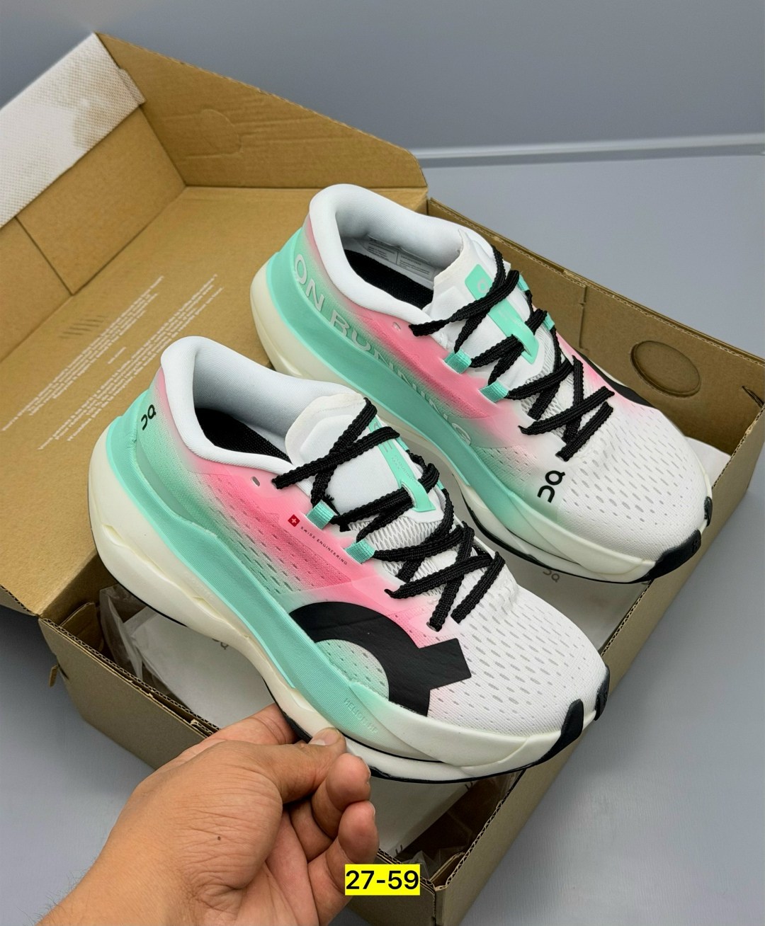 кроссовки,кроссовки беговые,спортивные кроссовки,спортивная ,кроссовка