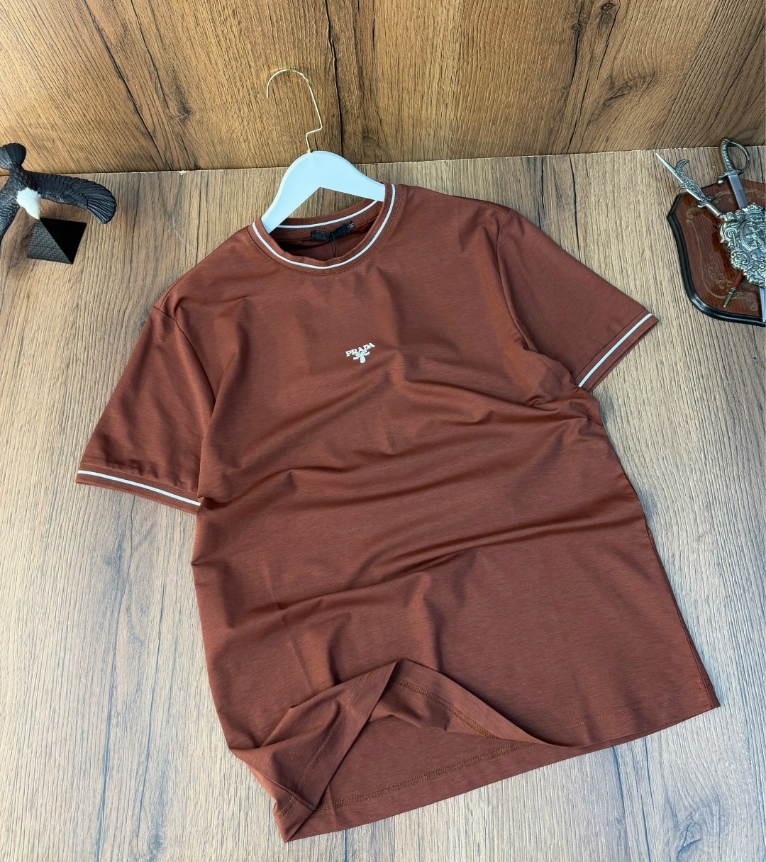 футболки мужские,футболки для мужчин,коричневая футболка,футболка,футболки брендовые