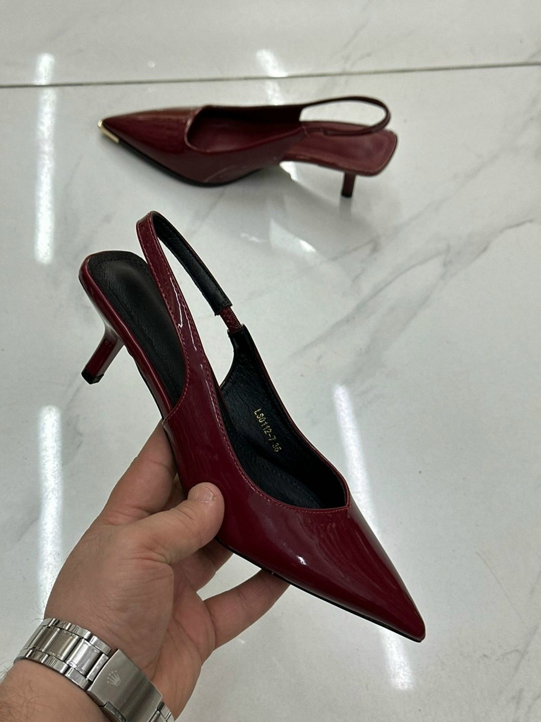 ,бордовые туфли,туфли miu miu,туфли лодочки женские,женская