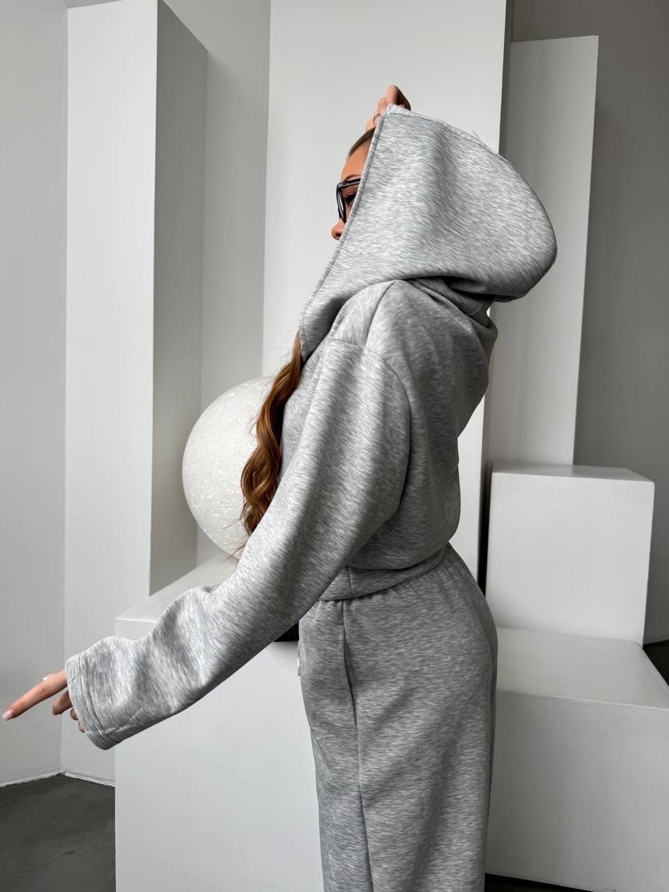 брючный костюм,трикотажные костюмы,женский трикотажный костюм,брючный вязаный костюм,костюм трикотажный с брюками оверсайз kristina ice wear цвет серый меланж