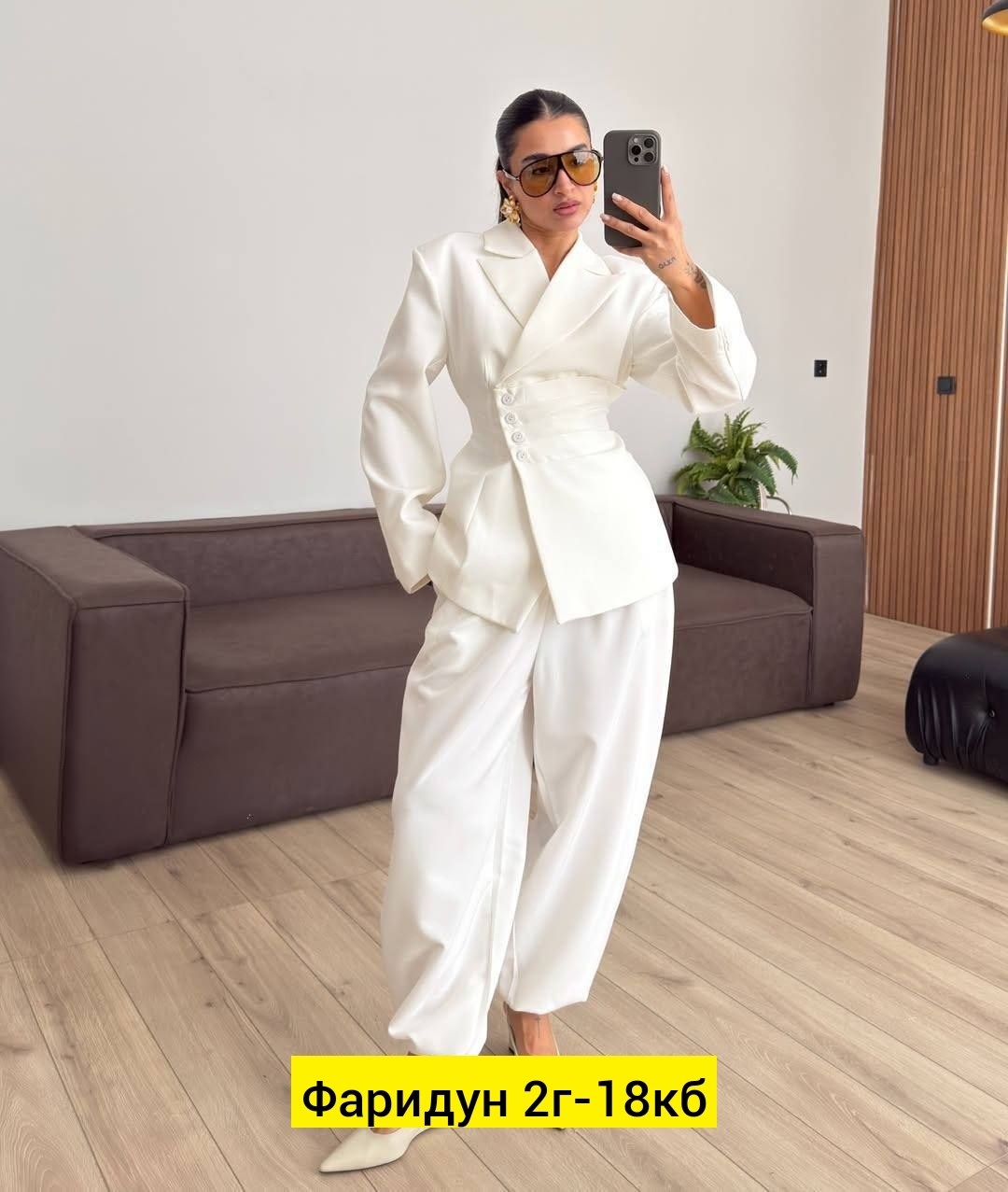 костюм с брюками,костюм классический,классический брючный костюм,женские брючные костюмы,классический брючный костюм желтый