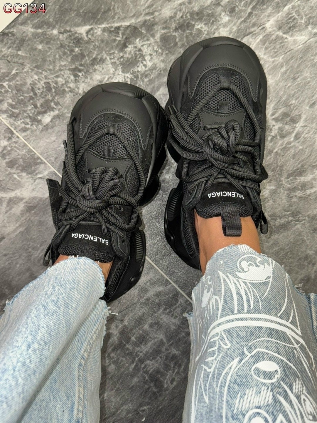 массивные кроссовки,кроссовки,кроссовки balenciaga,кроссовки женские,женские массивные кроссовки