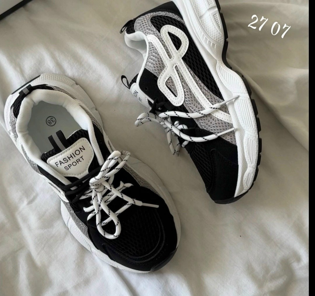 кроссовки женскиe,кроссовки,модные кроссовки,удобные кроссовки,кроссовки комбинированные