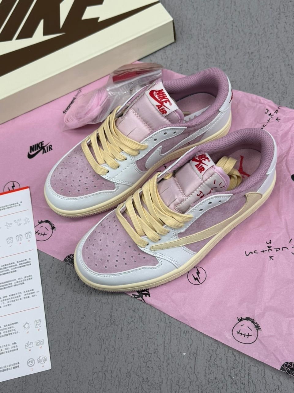 travis scott x air jordan 1 low sail/shy pink,travis scott x air jordan 1 low og shy pink,nike air jordan 1 low travis scott shy pink,nike air jordan 1 low shy pink x travis scott,кроссовки travis sco