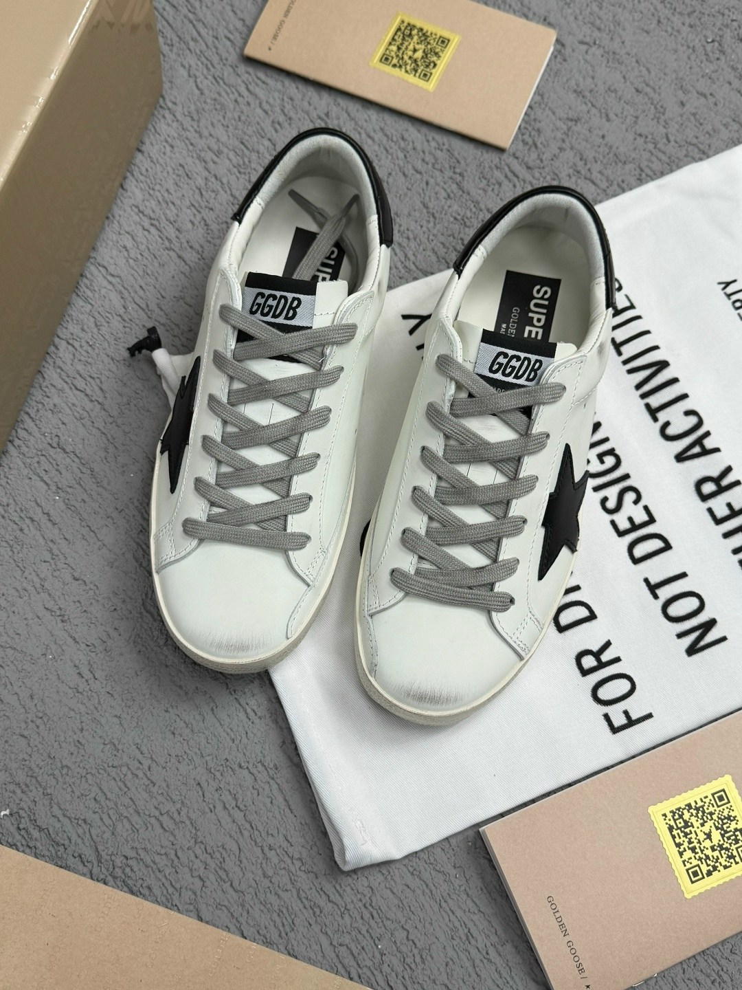 ,кроссовки golden goose,golden goose кеды,состаренные кроссовки,женские брендовые кроссовки кеды со звездой голден гус golden goose