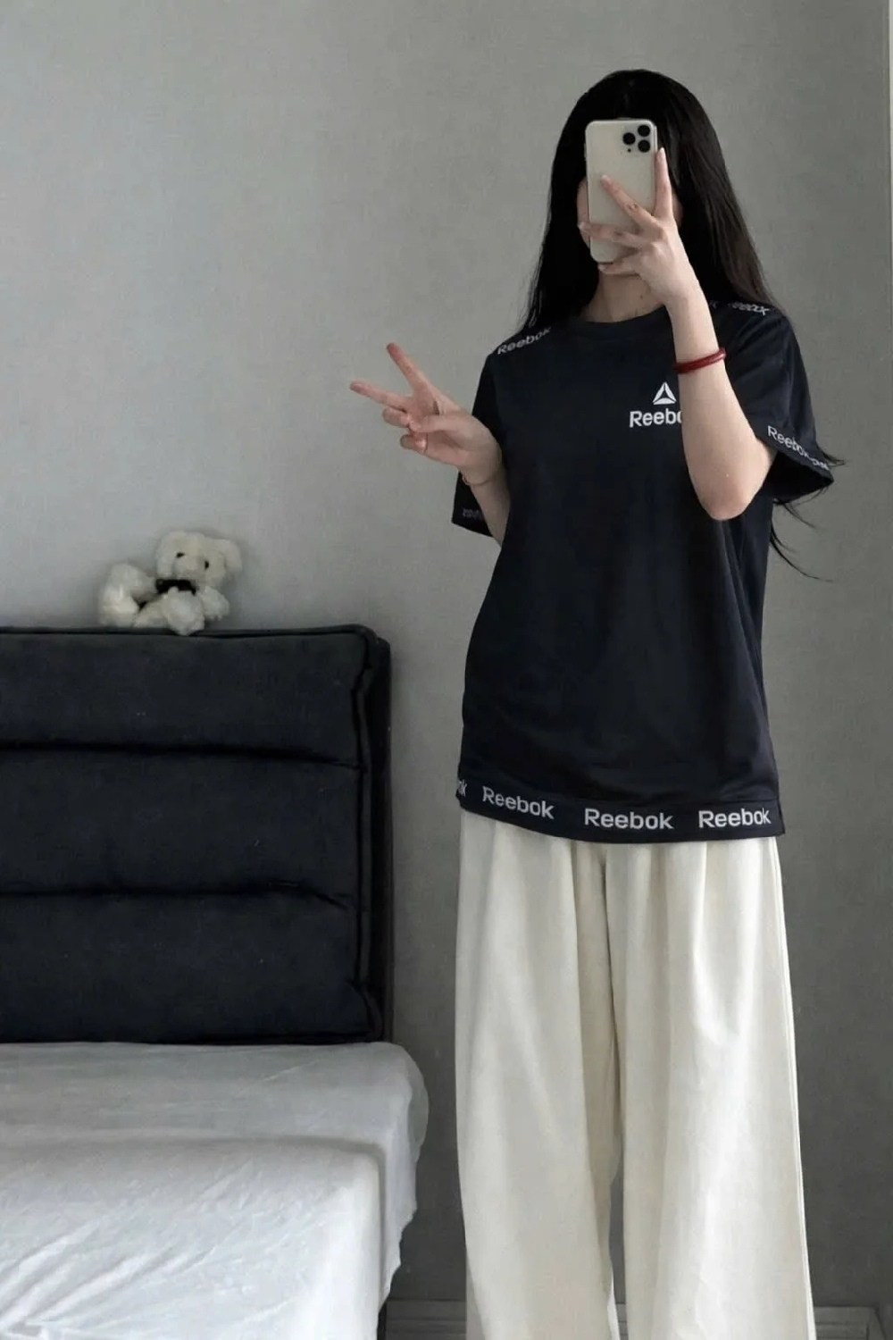 футболка reebok running graphic tee размер m int черный,женская футболка reebok,мужские футболки reebok,футболка reebok,футболки reebok classic