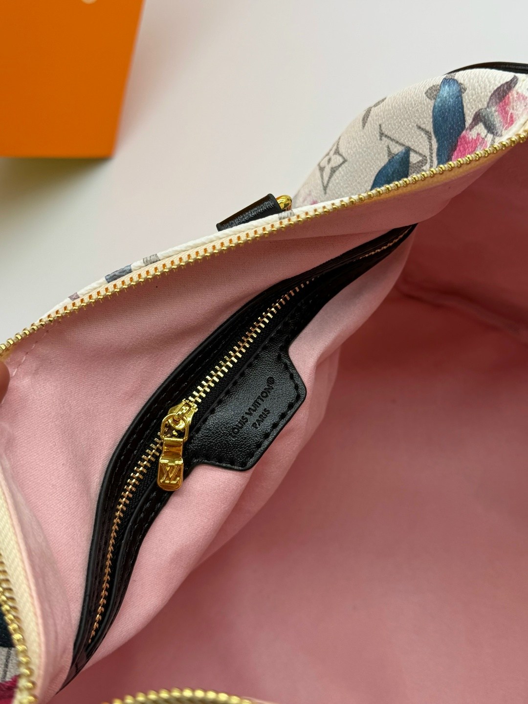 сумки луи виттон мультиколор,сумка шоппер луи виттон,сумка louis vuitton,louis vuitton speedy,сумки луи виттон