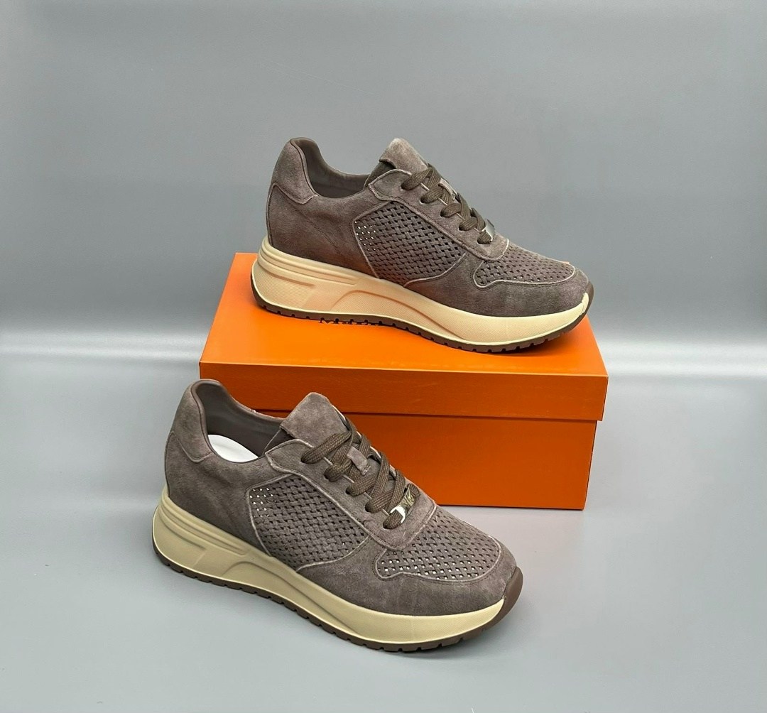 ,замшевые кроссовки,повседневные кроссовки,женские кроссовки,повседневная