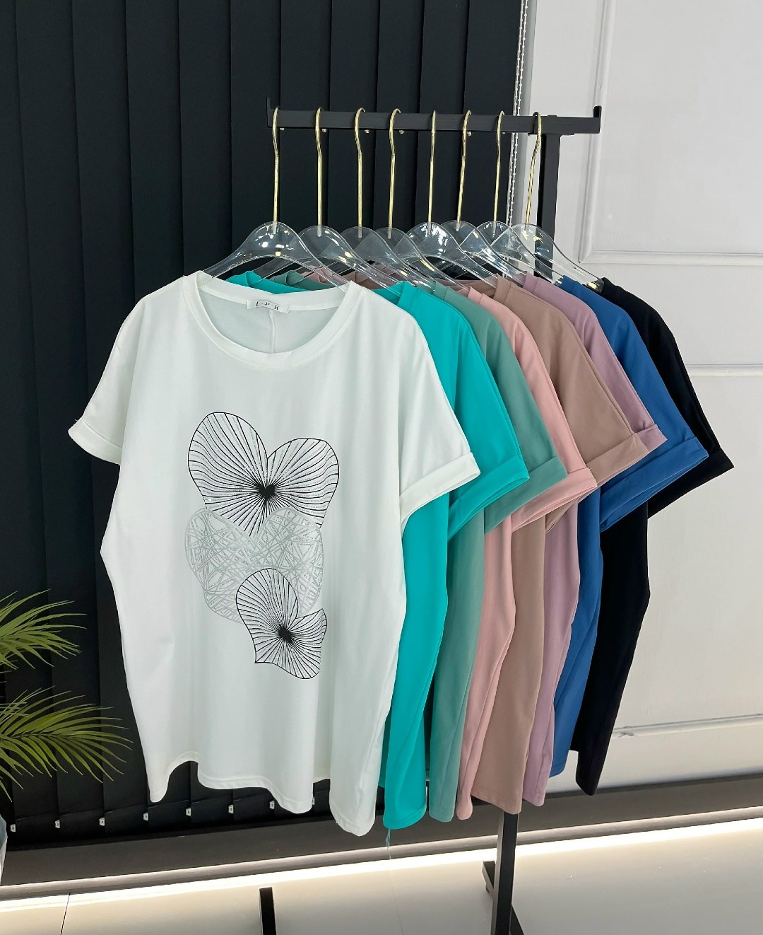 футболки женская,футболка бирюзовая,футболки модные,футболки для женщин,футболки женские больших размеров