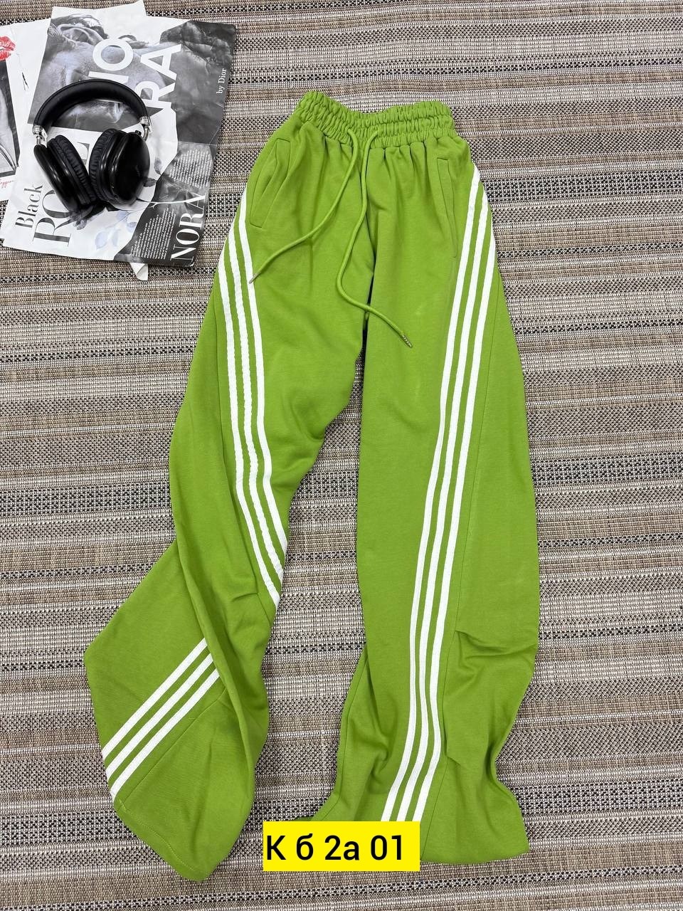 спортивные штаны,спортивные брюки,брюки широкие,брюки спортивные женская,спортивные брюки adidas originals