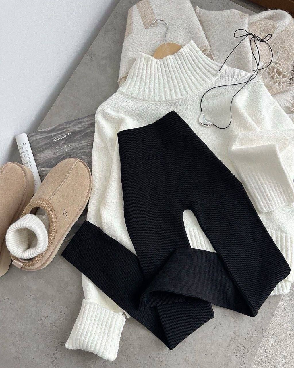 ugg outfit,ugg boots sweater style,outfits with leggings,ugg boots ootd fall 2026,outfit to wear with ugg boots