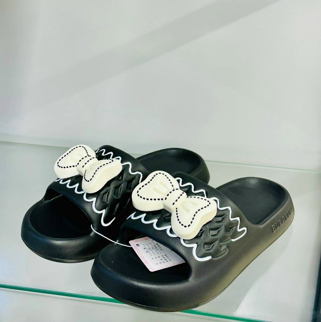 обувь,шлепанцы женские,тапки модные,женские тапки,тапочки модные