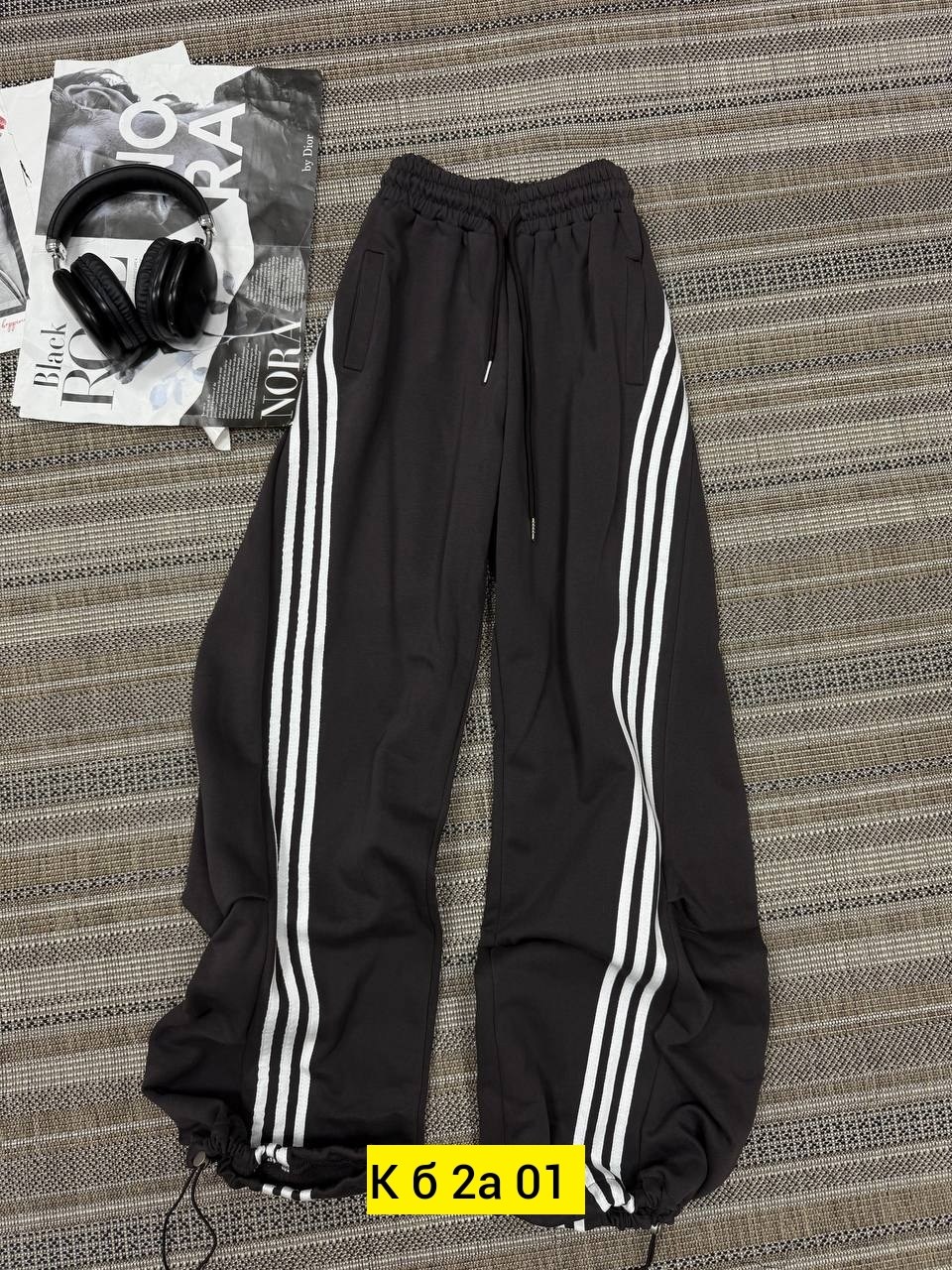 спортивные штаны,спортивные брюки,брюки широкие,брюки спортивные женская,спортивные брюки adidas originals