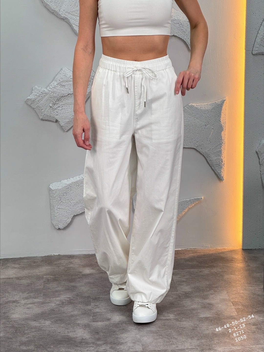 широкие брюки,брюки карго широкие,брюки модные,белые брюки,брюки карго женские