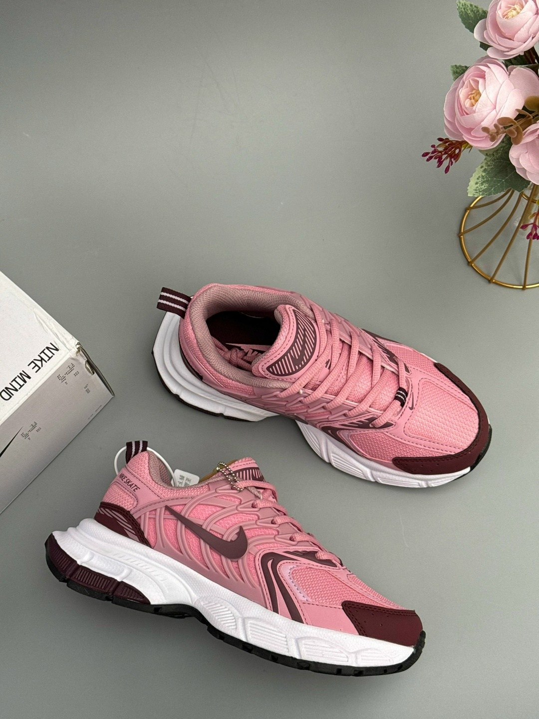 женские кроссовки,кроссовки,кроссовки nike,женские кроссовки nike,спортивная