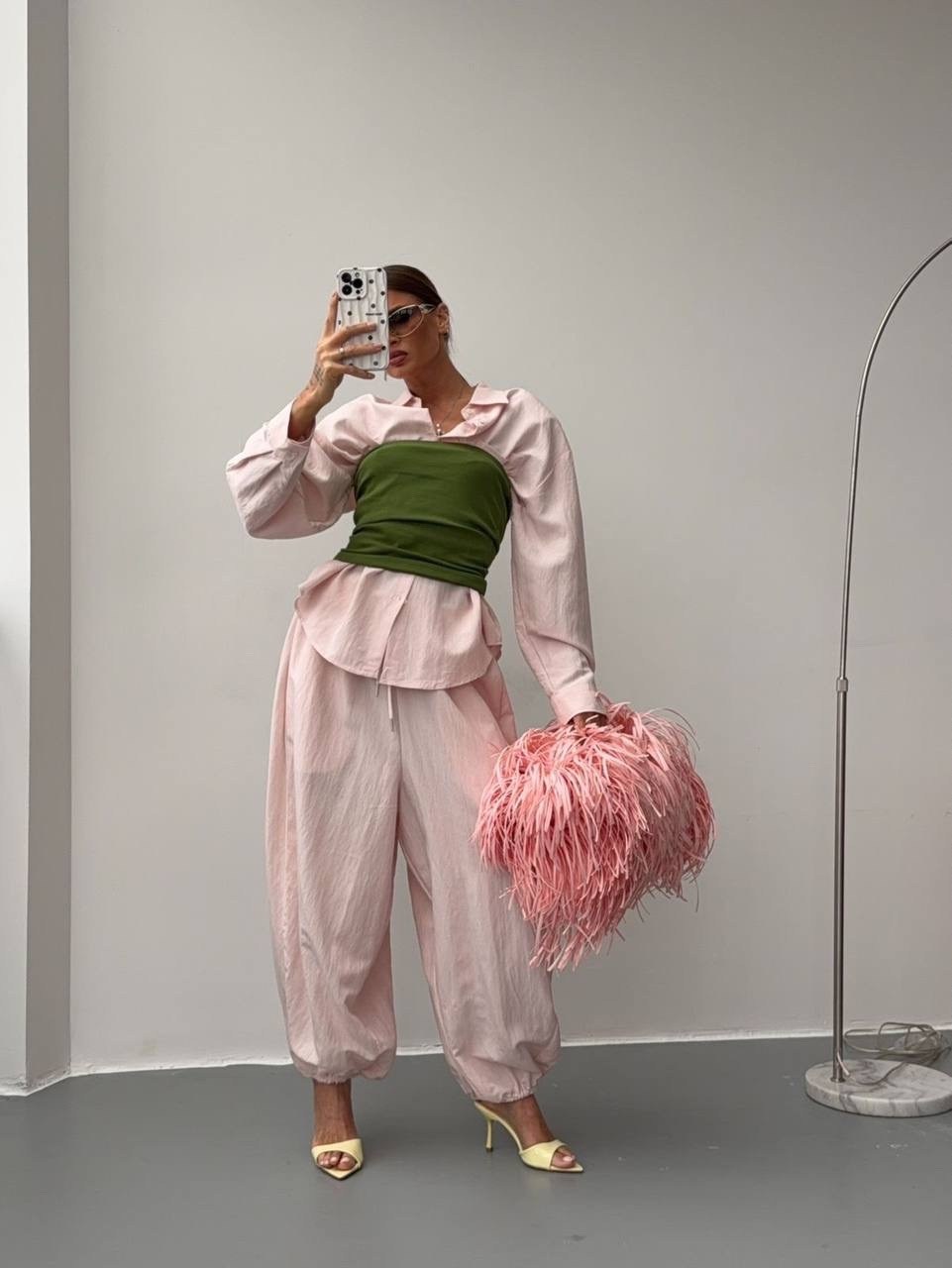 модные образы,костюм стиль,костюм розовый,мода стиль
