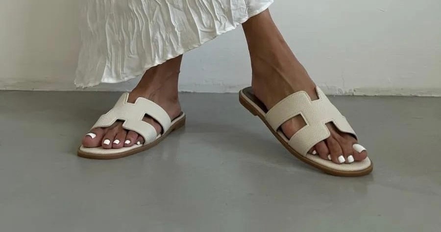 шлепки hermes женские,шлепки гермес женские,шлепки гермес,шлепки гермес белые,шлепки эрмес оран