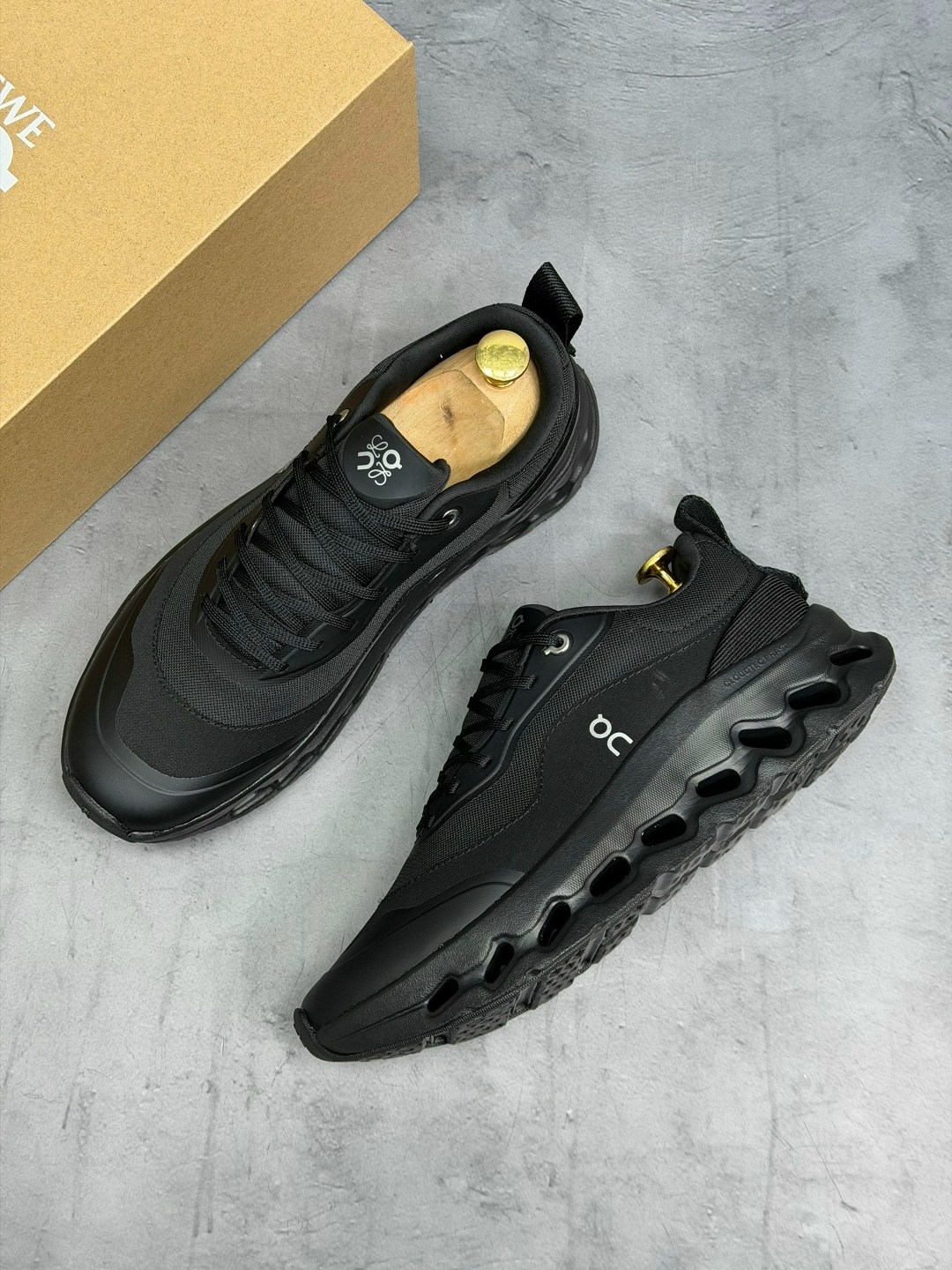 кроссовки,кроссовки loewe,кроссовки loewe x wmns cloudtilt black черный,спортивные кроссовки,кроссовки on x cloudtilt 2 loewe