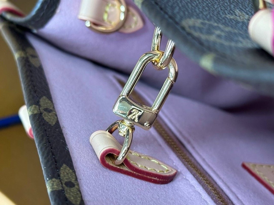 louis vuitton женская сумка,сумка louis vuitton,louis vuitton сумка на плечо,сумка louis vuitton 25-20см реплика,сумка lv louis vuitton