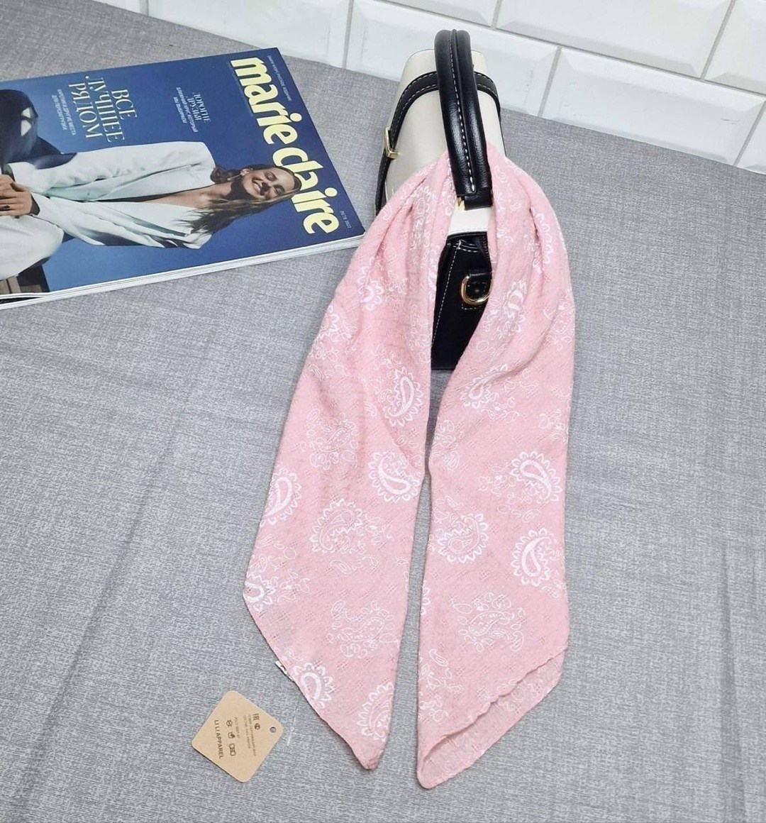 шарфы и платки,женские платки,платки хлопок,платок белый,платок с принтом