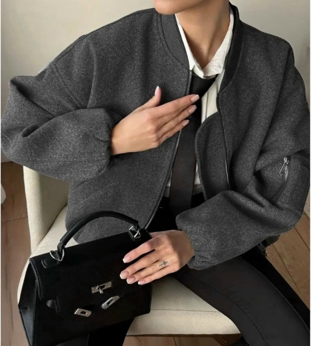 куртка-бомбер оверсайз из пальтовой ткани,куртка-бомбер оверсайз из пальтовой ткани zarina,бомбер оверсайз шерстяной,бомбер драповый утепленный оверсайз fashionboom,куртка бомбер оверсайз осенняя утеп