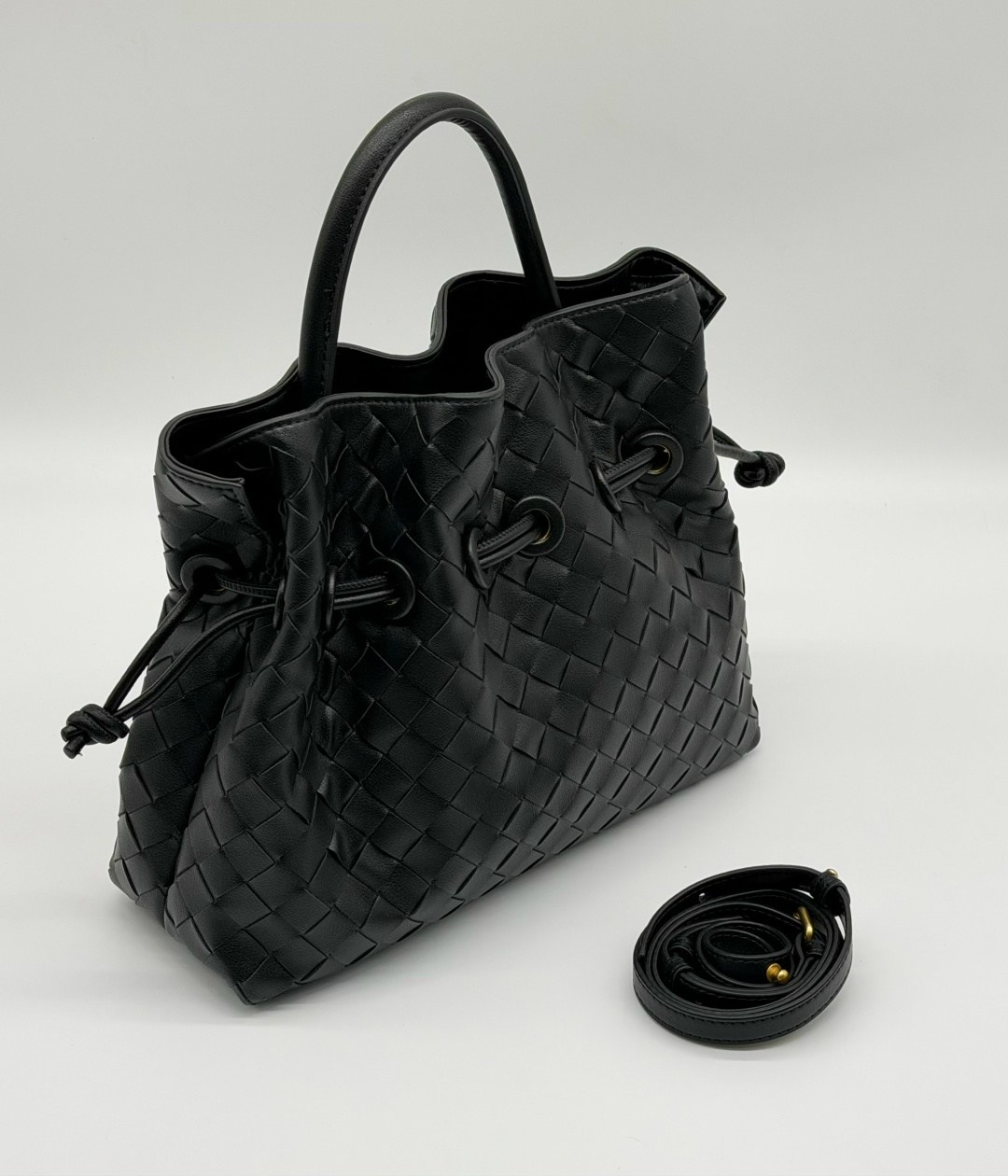 женская сумка bottega veneta,сумка bottega veneta,сумка боттега венета,сумка плетеная,сумки женская