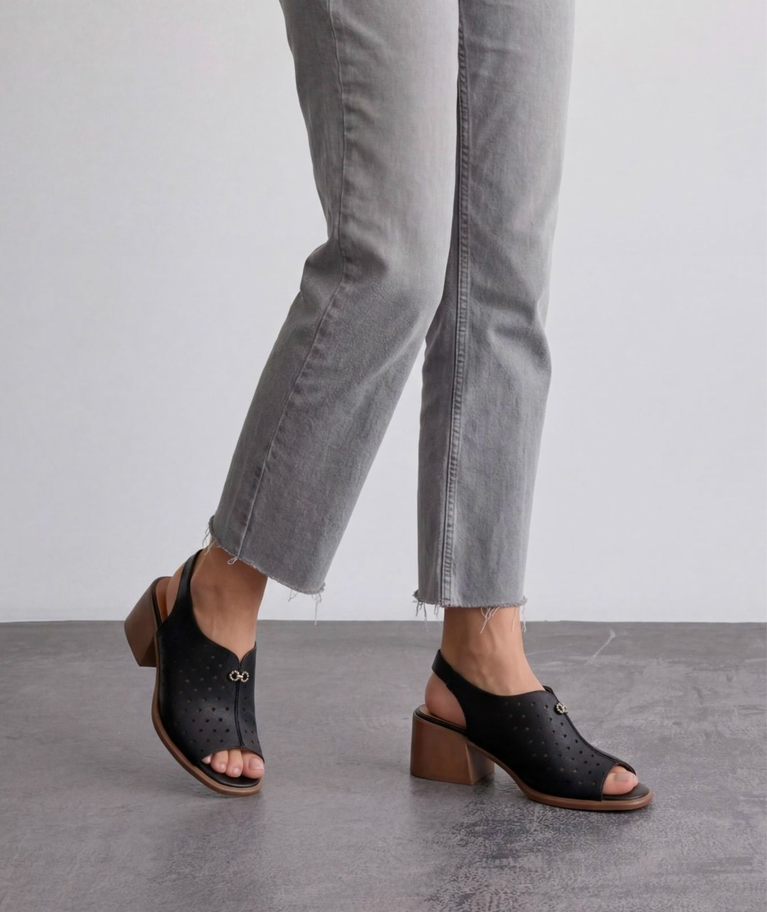 женские босоножки,босоножки на каблуках,сандалии на каблуке,высокие босоножки,черные босоножки