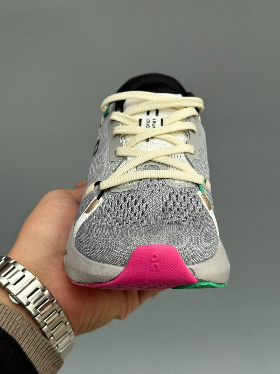 кроссовки on cloudsurfer,кроссовки,повседневные кроссовки,кроссовки беговые,кроссовки on