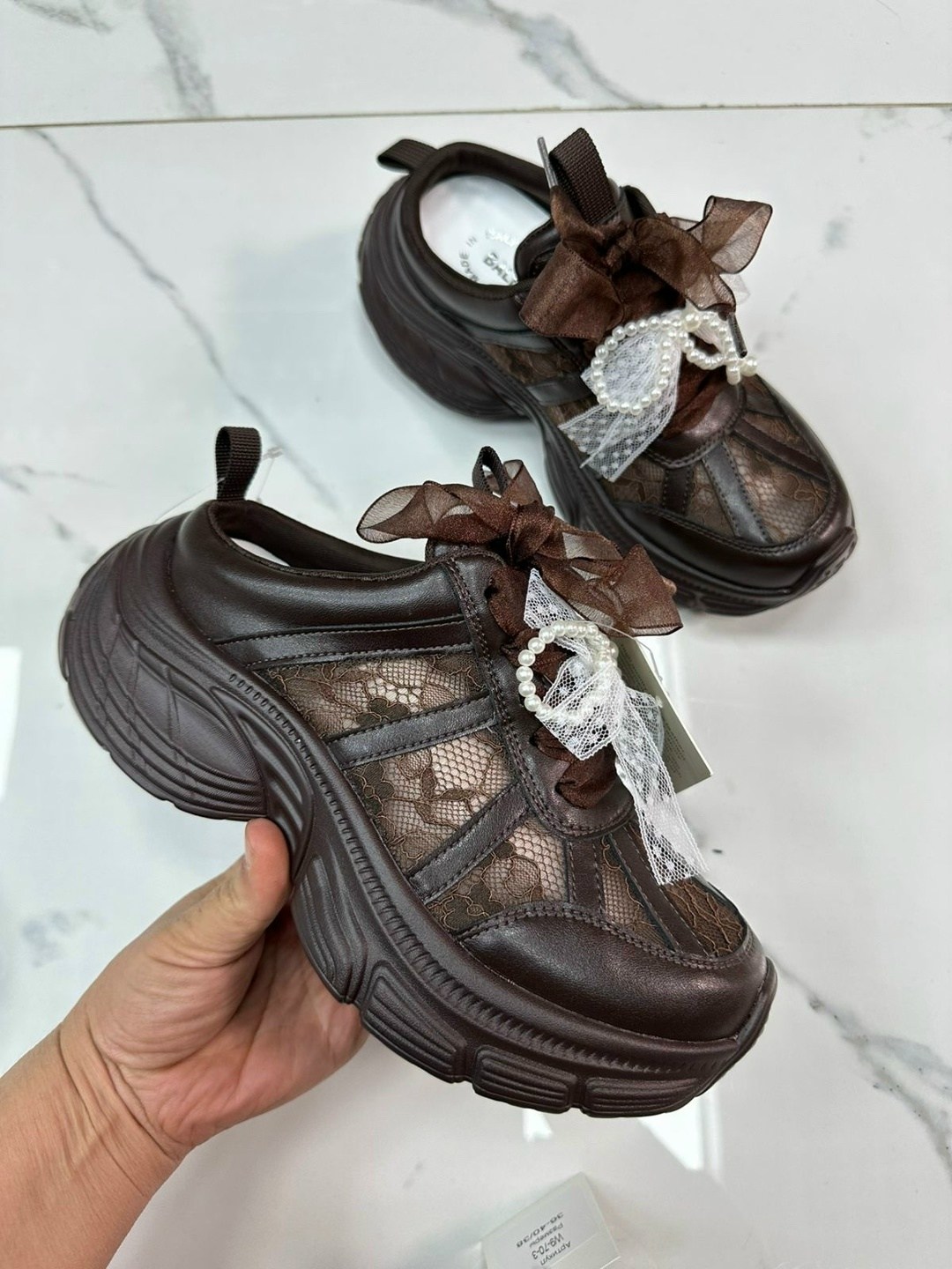 ,женские кроссовки,женские массивные кроссовки,массивные кроссовки,кроссовки модные