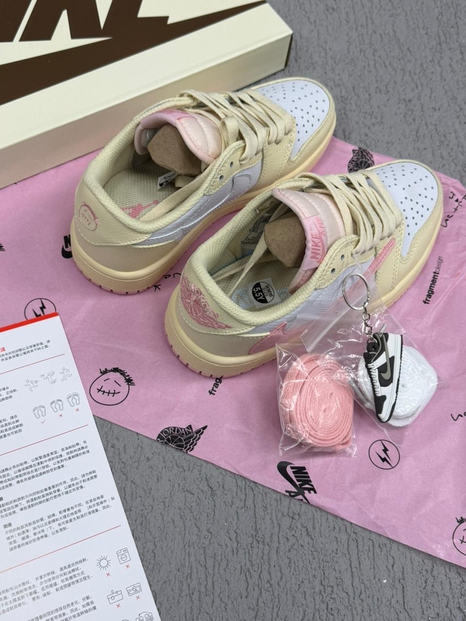 travis scott x air jordan 1 low sail/shy pink,travis scott x air jordan 1 low og shy pink,nike air jordan 1 low travis scott shy pink,nike air jordan 1 low shy pink x travis scott,кроссовки travis sco